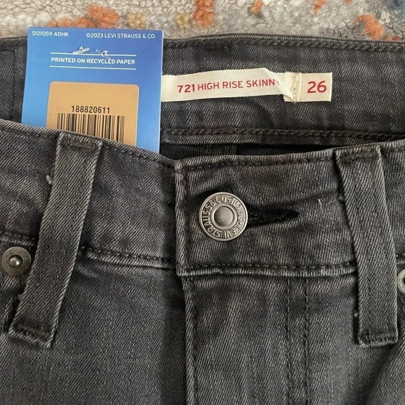 LEVIS performance 721 High Rise Skinny Jeans Size 6 ( 26 x 30 ) color charcoal - Picture 7 of 7